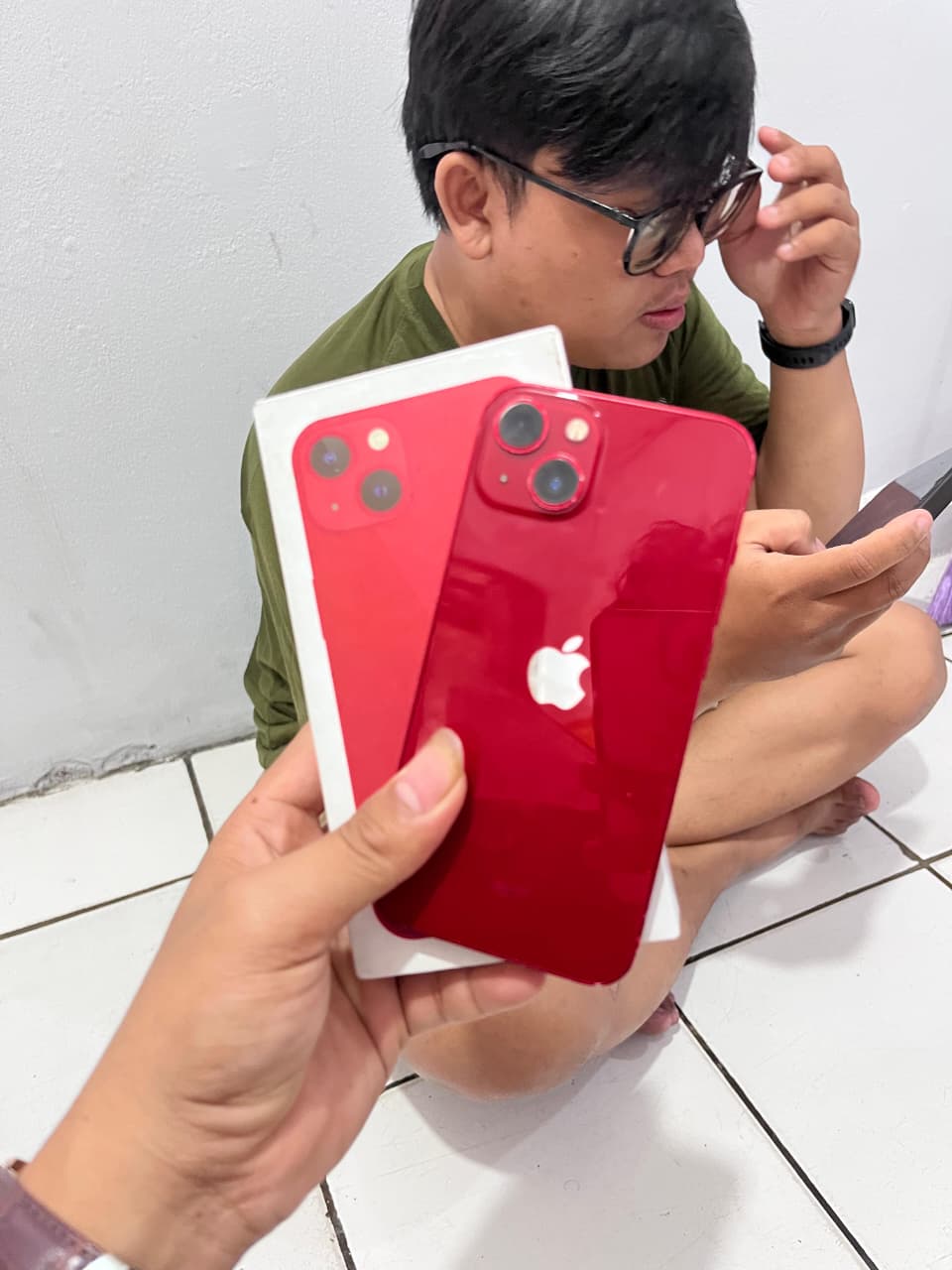 Iphone 13 128GB Merah